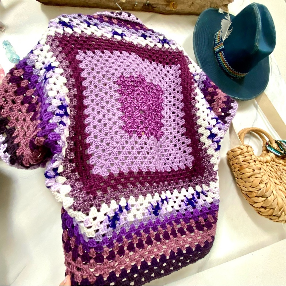 ARTISAN mega granny square COCOON KIMONO w prairie farmhouse cottage vibe - Picture 8 of 10
